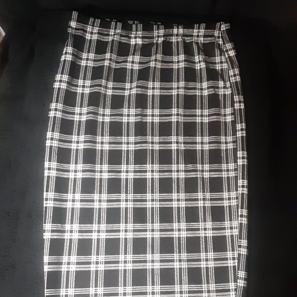 Black Plaid Pencil Skirt